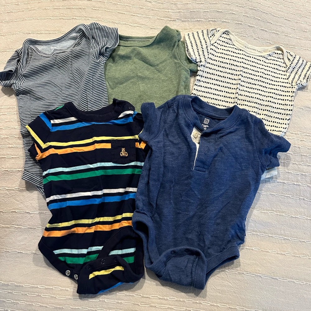 Lot of baby boy short sleeve onesies